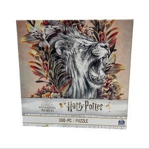 Wizarding World Of Harry Potter 300 Piece Puzzle By Spin masters.